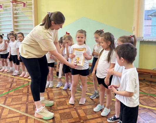 В детском саду №6 прошел физкультурный праздник «Триумф спорта» В детском саду №6 прошел физкультурный праздник «Триумф спорта»