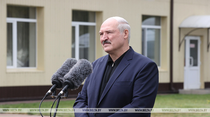 Александр Лукашенко: мы не можем позволить разрушать страну
