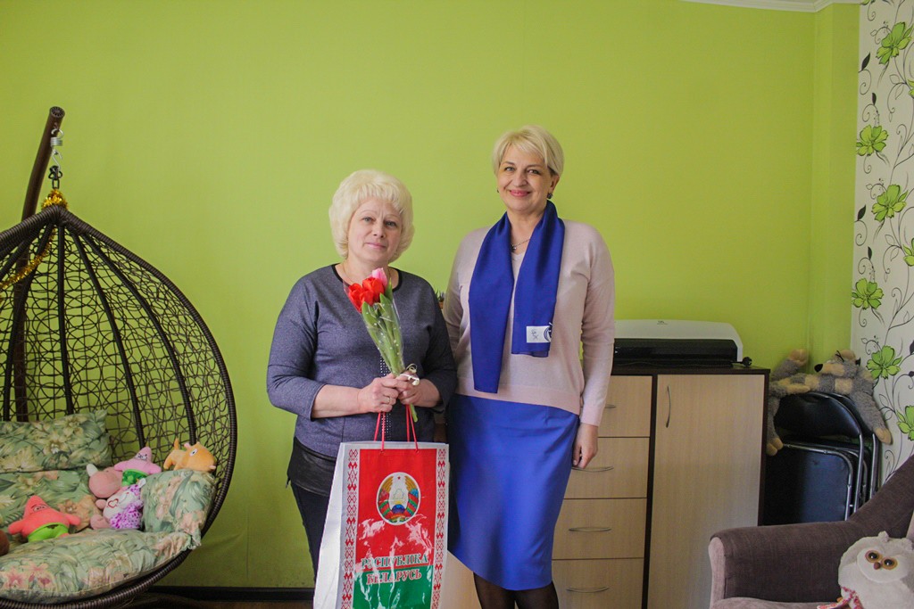 Белорусский союз женщин поздравил многодетных мам
