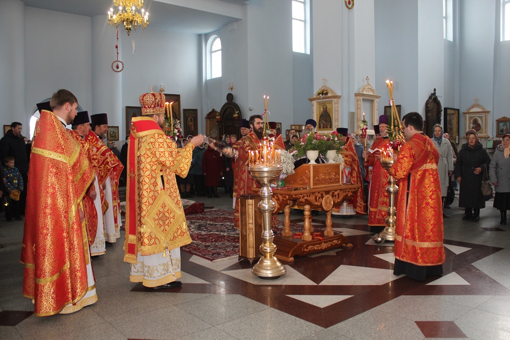 Епископ Порфирий возглавил праздничное Богослужение в Сморгони