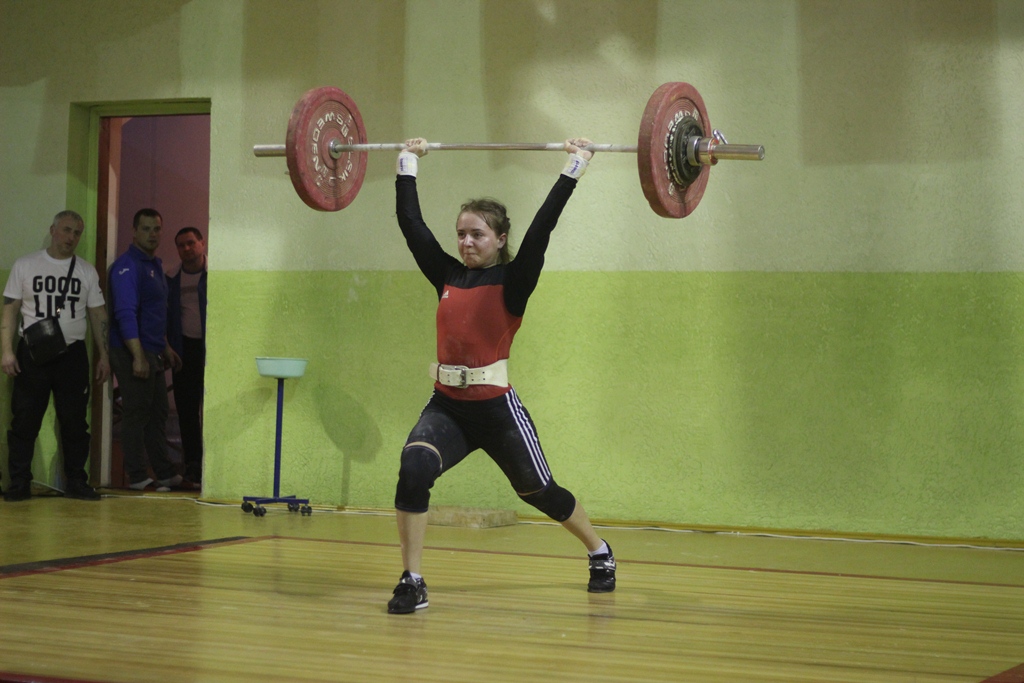 Диана Корчинская из Сморгони выиграла «серебро» на Кубке Беларуси по тяжёлой атлетике