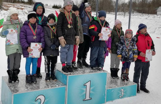 Учащиеся Сыроваткинской БШ приняли участие в областных соревнованиях по биатлону «Снежный снайпер»