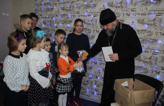 Отец Анатолий Резанович посетил социальные учреждения Сморгонщины