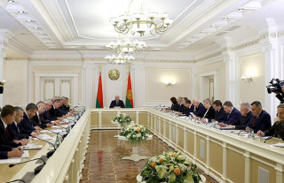 Александр Лукашенко ожидает от правительства и Нацбанка действенных предложений по сдерживанию роста цен