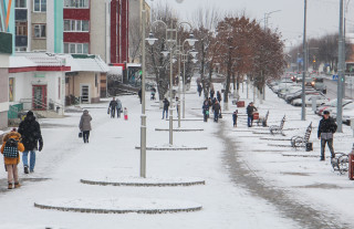 Фоторепортаж: Первый снег выпал в Сморгони