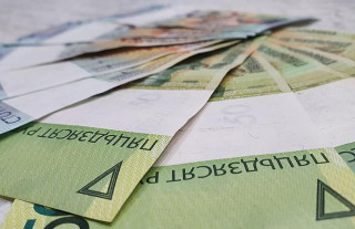 Минимальная зарплата в Беларуси с 1 января вырастет до Br554