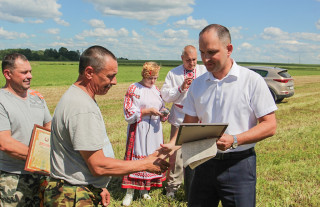 В КСУП «АгроСолы» чествовали передовиков на заготовке кормов