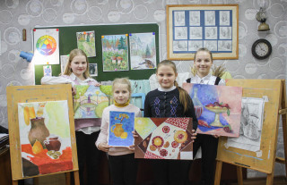Талантливые ученицы Жодишковской школы искусств