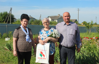 Софию Опонасенко из агрогородка Лылойти поздравили с Днём Независимости