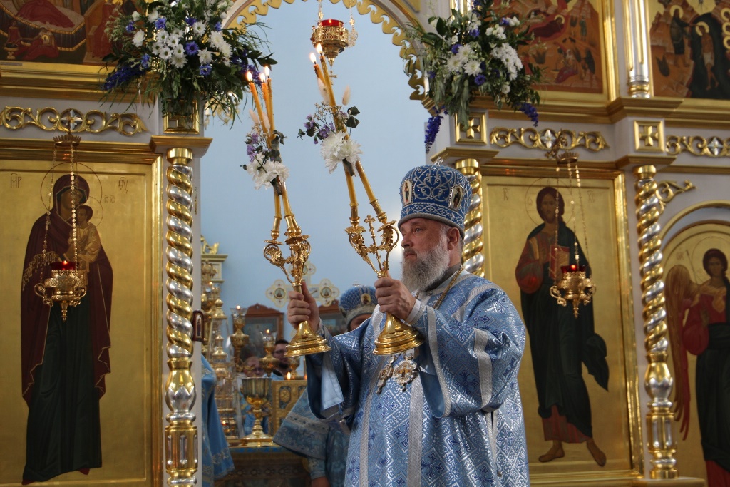 Праздничное богослужение в честь иконы Божьей Матери Сукневичской  прошло в соборе   