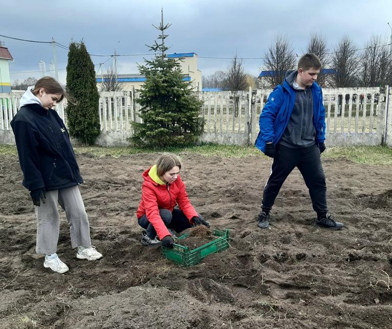 В ЖКХ трудятся студотрядовцы 