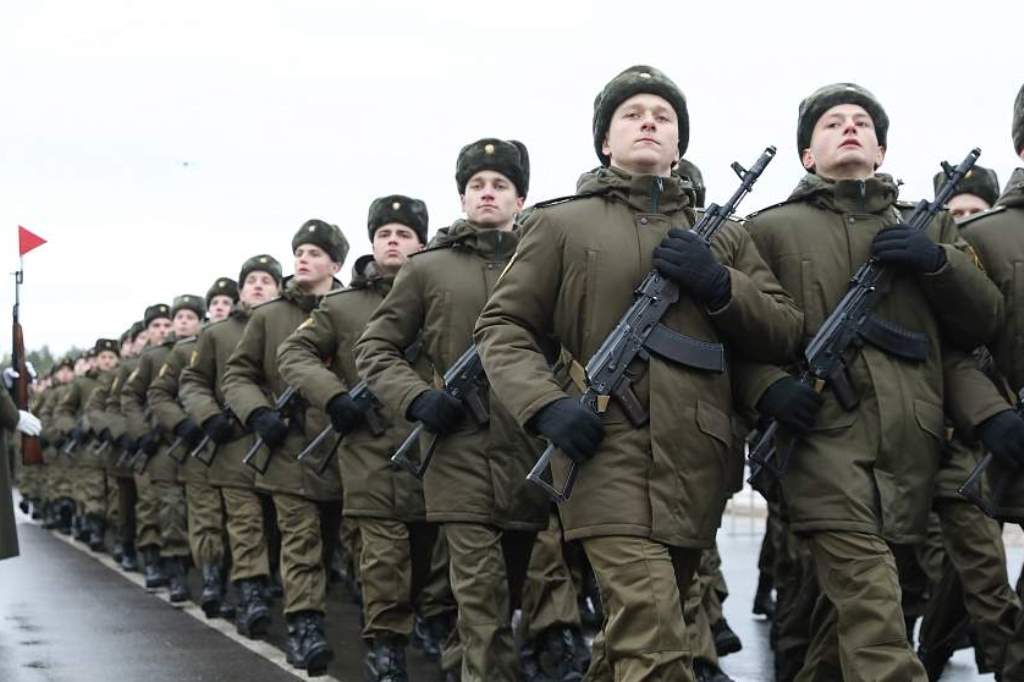 Национальная безопасность. Касается каждого! Как сохранить мир в Беларуси и грамотно отреагировать на имеющиеся вызовы и угрозы