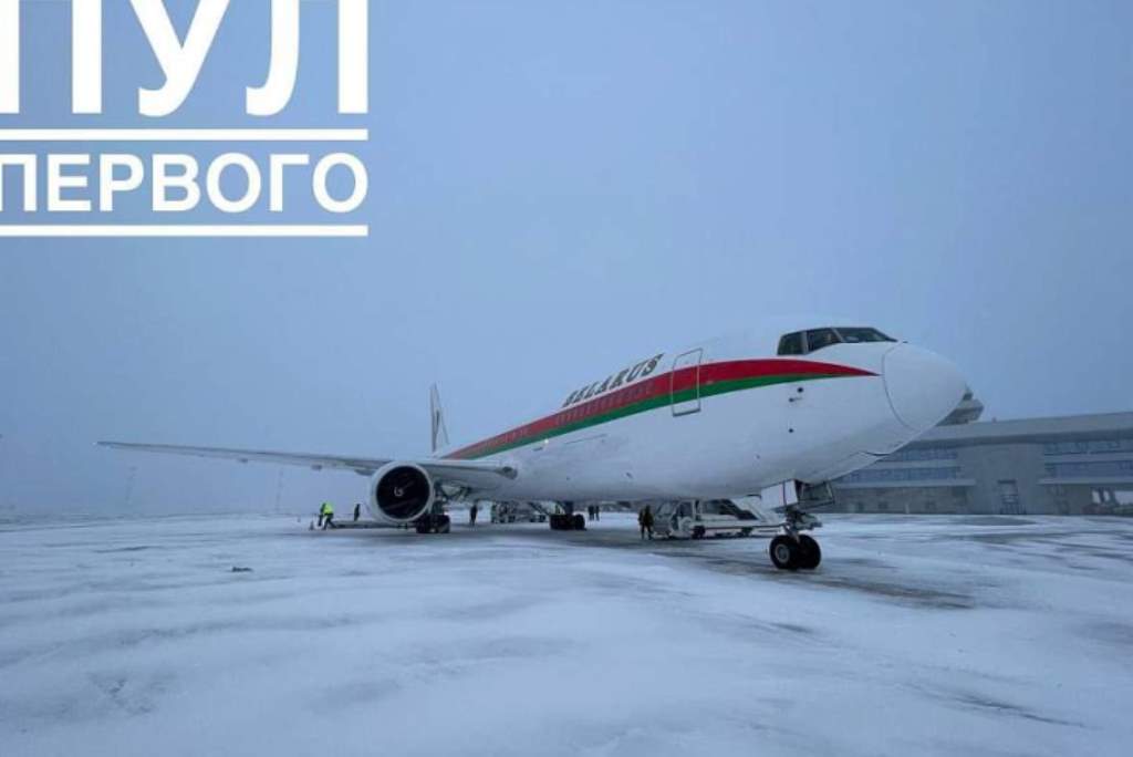 Александр Лукашенко направился с рабочим визитом в ОАЭ Александр Лукашенко направился с рабочим визитом в ОАЭ