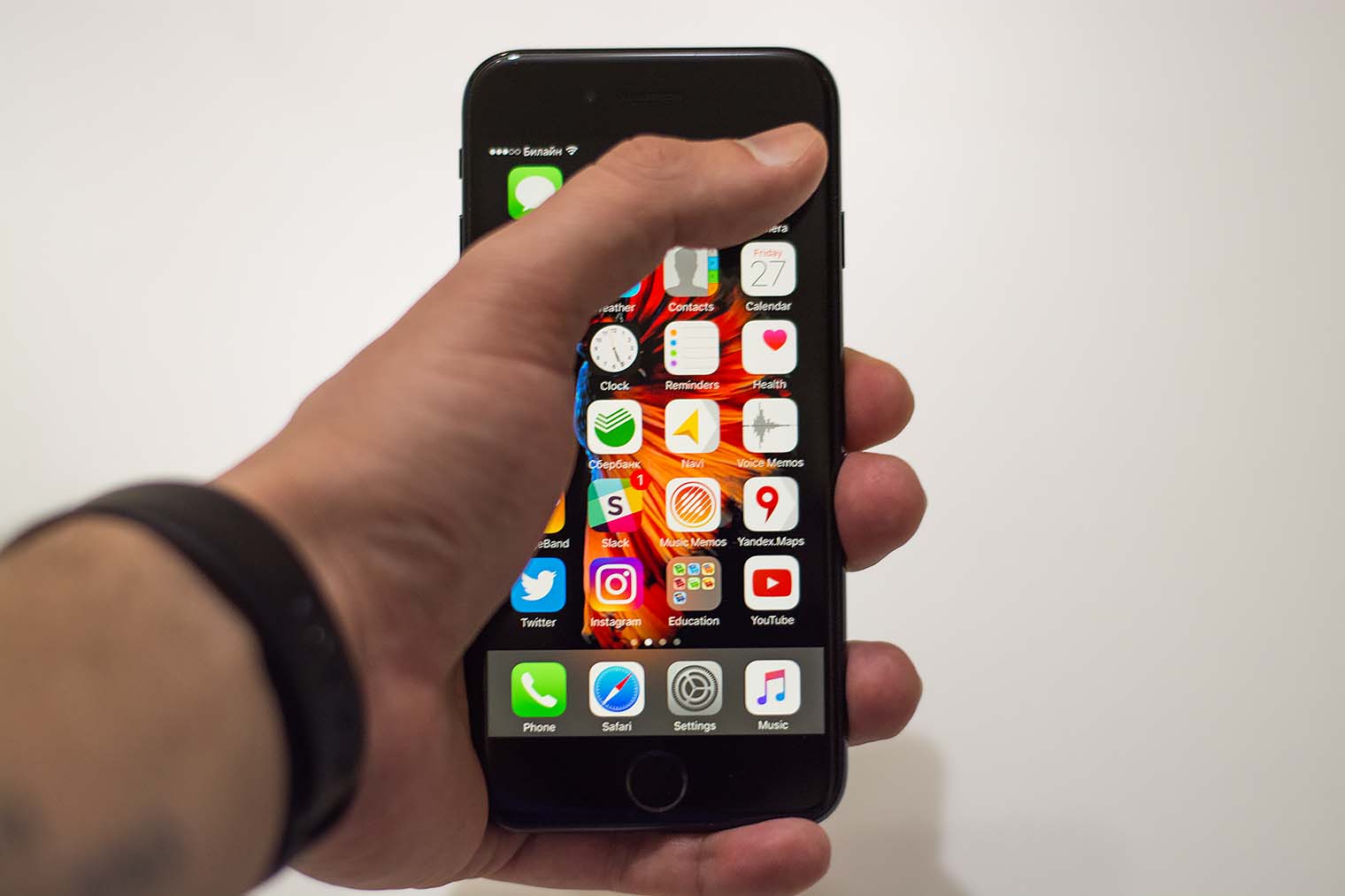 Apple готова выплатить до $500 млн за замедление работы старых iPhone