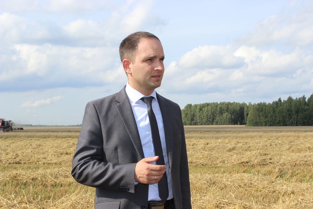 Начальник управления сельского хозяйства и продовольствия Сморгонского райисполкома Сергей Медзвецкас подвел итоги сельскохозяйственного года