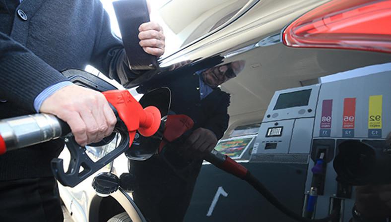 Автомобильное топливо в Беларуси с 2 марта подорожало на 1 копейку