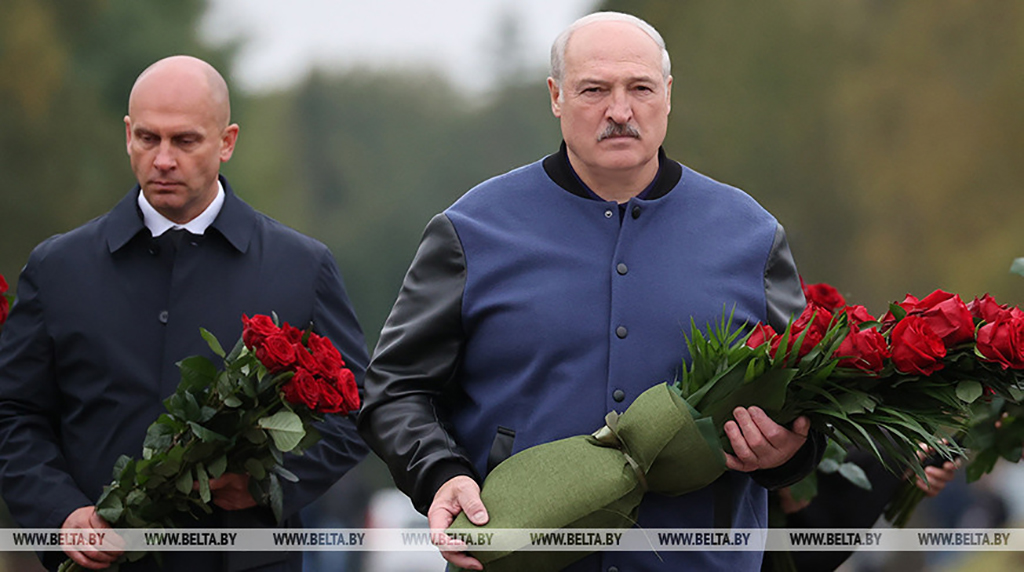 Лукашенко о реконструкции "Хатыни": все должно быть надежно, для людей