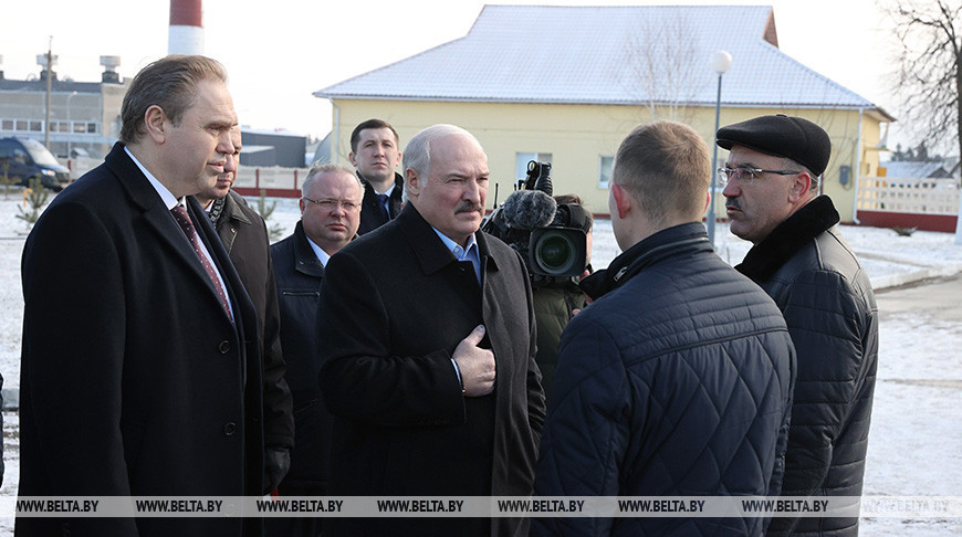 О важности "не обижать крестьян" и трех "К" - Александр Лукашенко посетил сельхозпредприятие под Гродно с минским уровнем зарплат