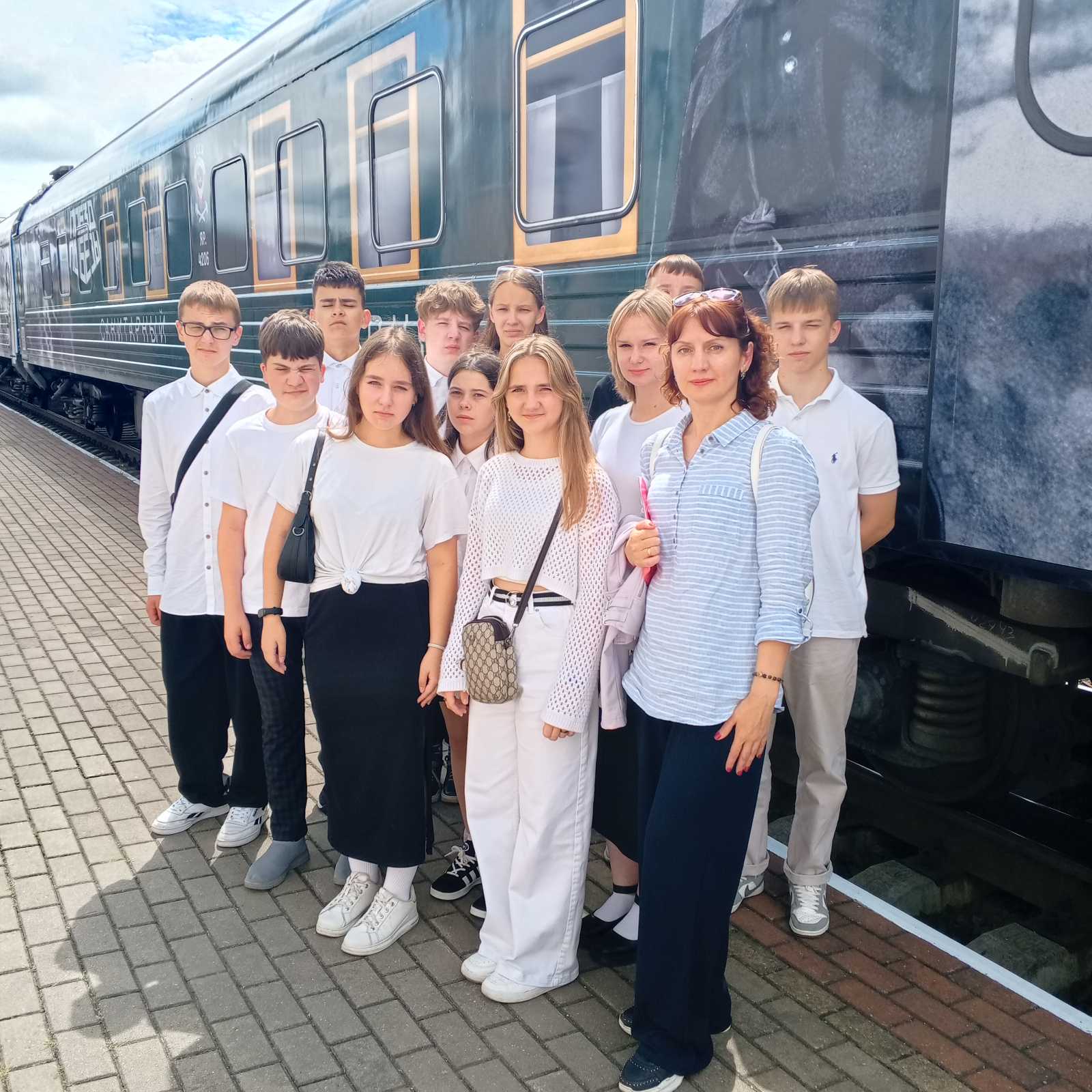 Учащиеся пятой школы  посетили музей "Поезд Победы "