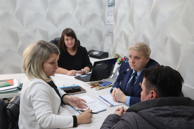 Когда важно быть услышанным: о чём говорили на профсоюзном правовом приёме в Сморгонском районе