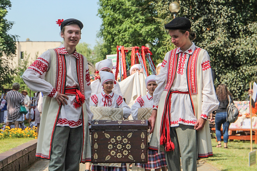 У гарадскім парку падчас абласнога фестывалю традыцыйнай культуры «Скарбы Гродзеншчыны» працуюць падворкі 
