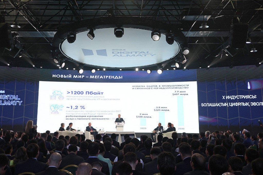 Роман Головченко: Беларусь последовательно движется по пути внедрения технологий электронного государства