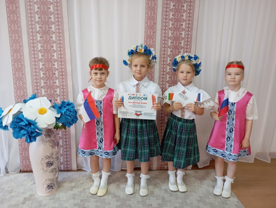 «Беларусачка» - Лауреат 1 степени Республиканского фестиваля-конкурса «Единство -25» «Беларусачка» - Лауреат 1 степени Республиканского фестиваля-конкурса «Единство -25»