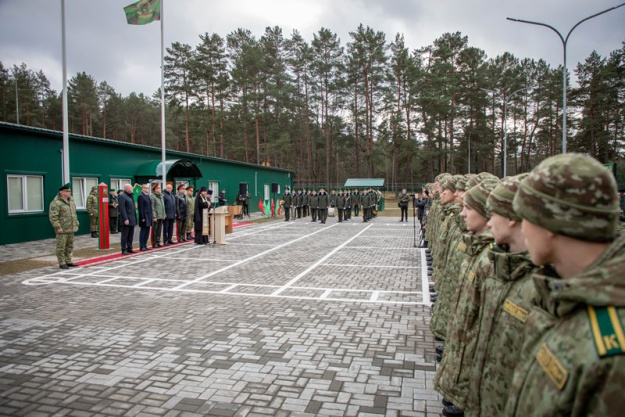 В учебном центре Института пограничной службы открылся новый комплекс «Пограничная застава» В учебном центре Института пограничной службы открылся новый комплекс «Пограничная застава»