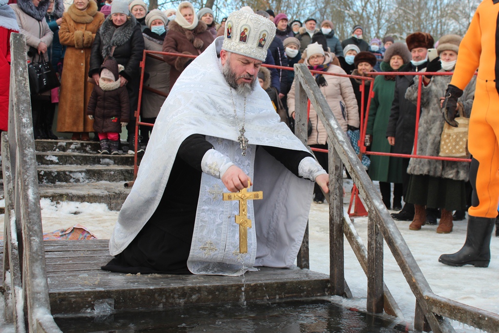 Православные отмечают Крещение Господа Бога и Спаса нашего Иисуса Христа