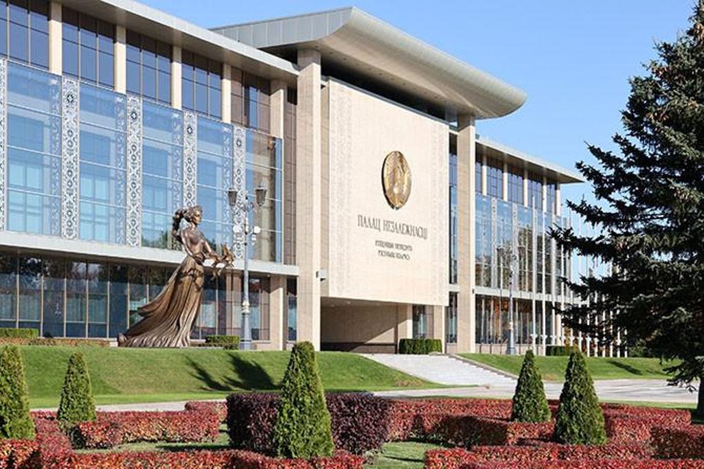 Александр Лукашенко видит огромные возможности для сотрудничества с Новосибирской областью России Александр Лукашенко видит огромные возможности для сотрудничества с Новосибирской областью России