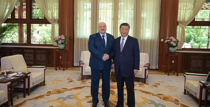 Александр Лукашенко и Си Цзиньпин в Пекине проводят встречу