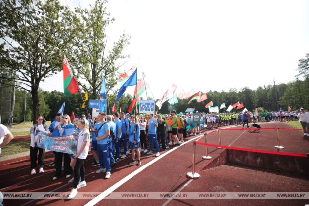 Спартакиада для белорусских СМИ стартовала в "Стайках"