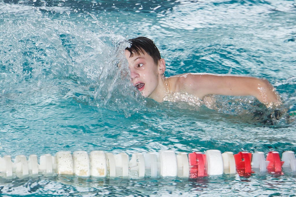 В Сморгони проходит чемпионат района по плаванию среди "первичек" БРСМ учреждений образования (+ВИДЕО)