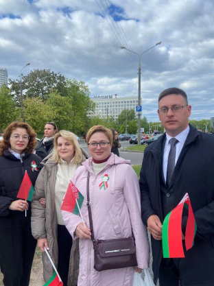 Город-герой Минск встречает делегации из областей