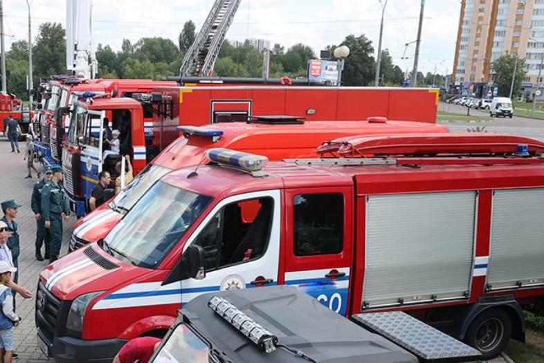 Александр Лукашенко в день 170-летия пожарной службы: «Время подвигов и самоотверженной борьбы со стихией»