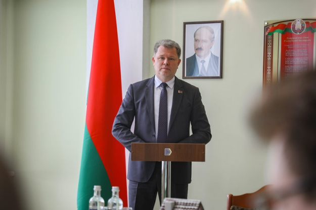 Министр архитектуры и строительства Александр Студнев провел Единый день информирования на «Сморгоньсиликатобетоне» 