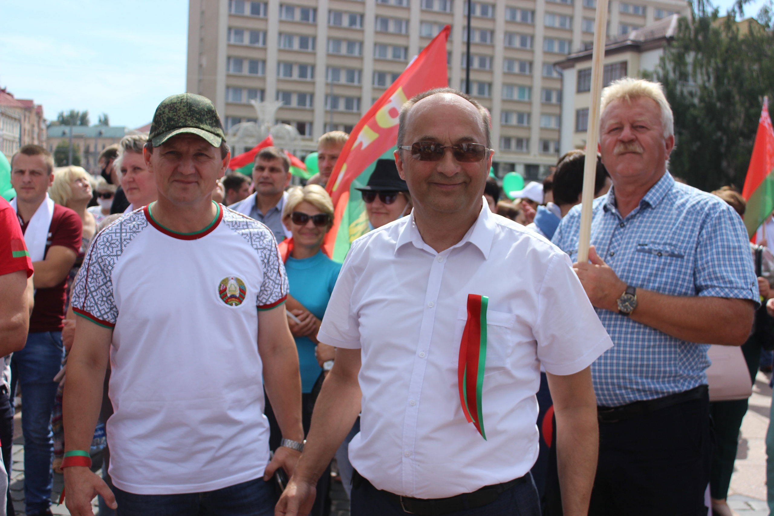 Фотофакт. Представители Сморгонщины приняли участие в митинге "За Беларусь!"