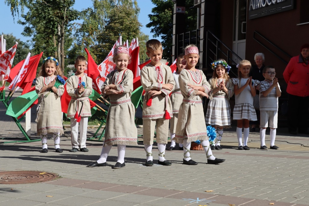 День народного единства: пешеходный бульвар