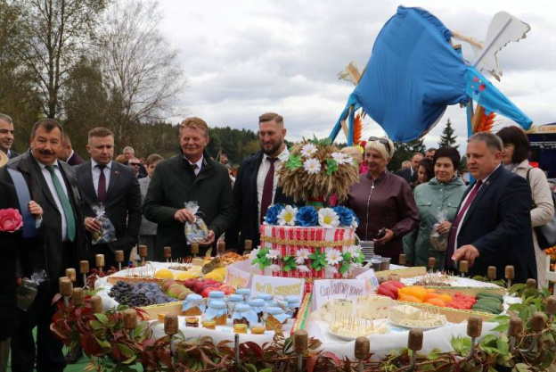 Падворкі сельгасарганізацый сталі цэнтрам прыцягнення на «Дажынках»