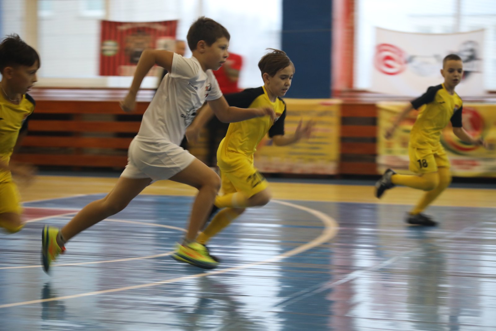 В Сморгони проходит международный детский турнир по мини-футболу