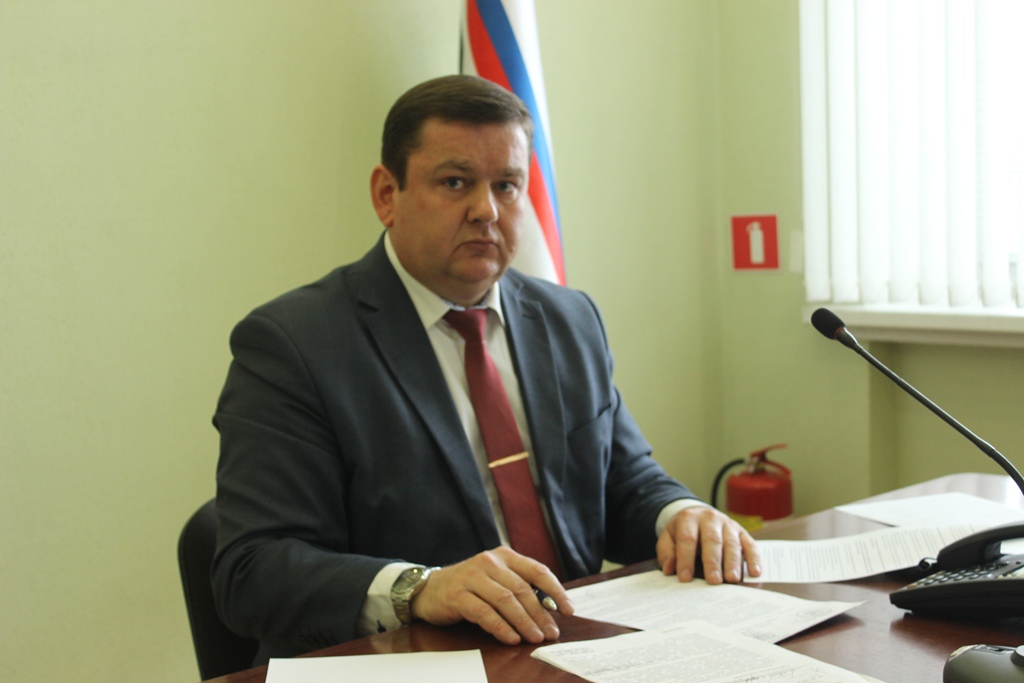 В Сморгони провел приём граждан и прямую телефонную линию заместитель председателя областного экономического суда 