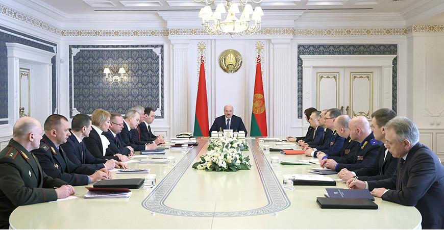 Законодательные новации в сфере нацбезопасности и охраны общественного порядка обсуждаются у Александра Лукашенко