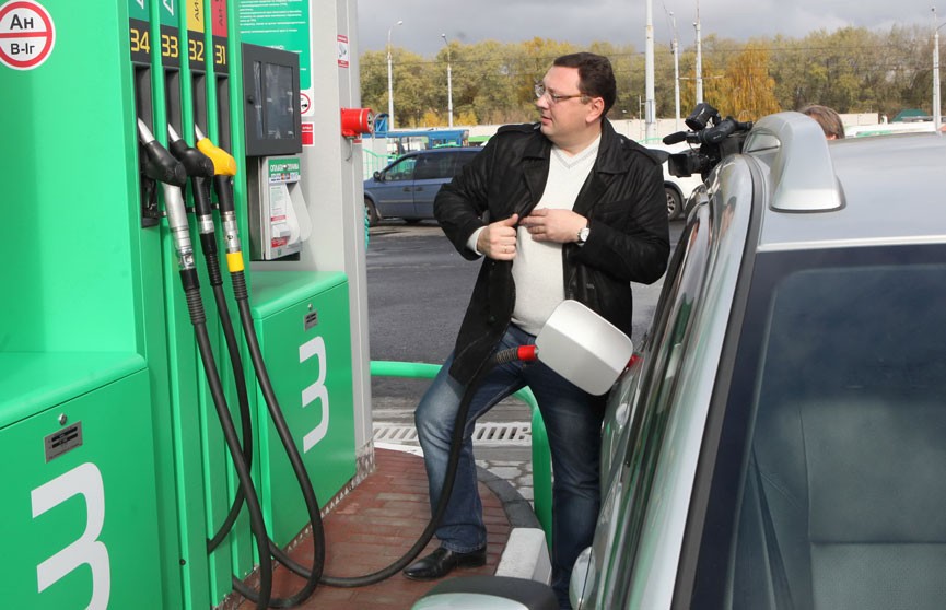 Резкого повышения цен на бензин в Беларуси не будет – заявил представитель «Белнефтехима»