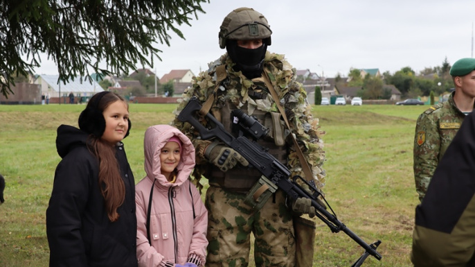 На военно-исторической реконструкции работают интерактивные площадки