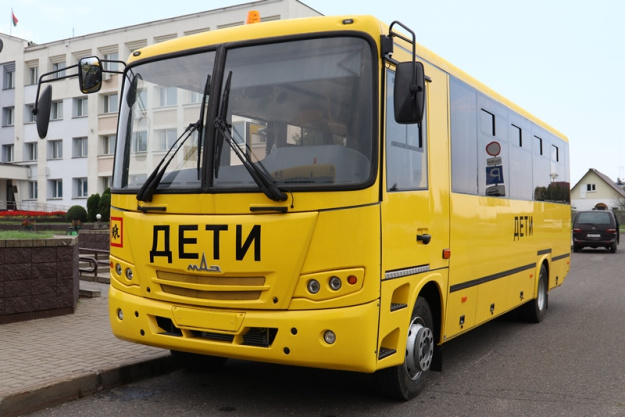 В новый учебный год – на новом автобусе