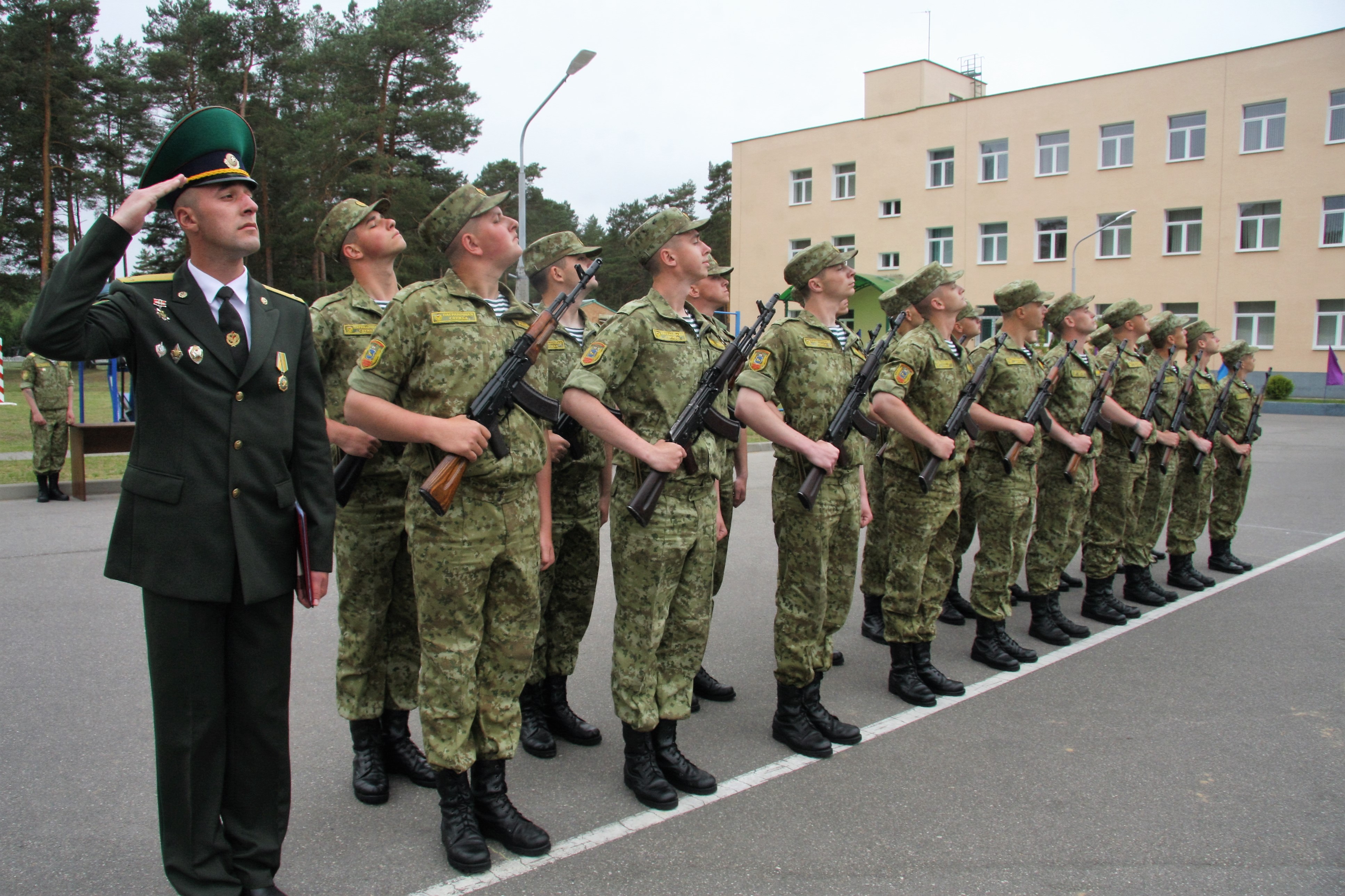 68 военнослужащих приняли присягу в учебном центре Института пограничной службы (+Видео)