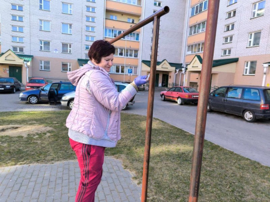 Жители улицы Инженерной объединились для благоустройства двора