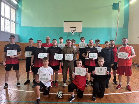 Товарищеский турнир по мини-футболу прошёл в СШ №1 Товарищеский турнир по мини-футболу прошёл в СШ №1