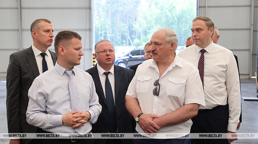 Александр Лукашенко обещал "Кроноспану" поддержку в строительстве мебельной фабрики