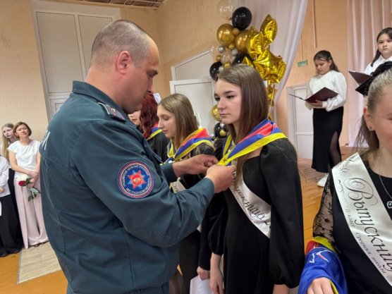 В Сморгони прошло посвящение в Белорусскую молодёжную общественную организацию спасателей-пожарных